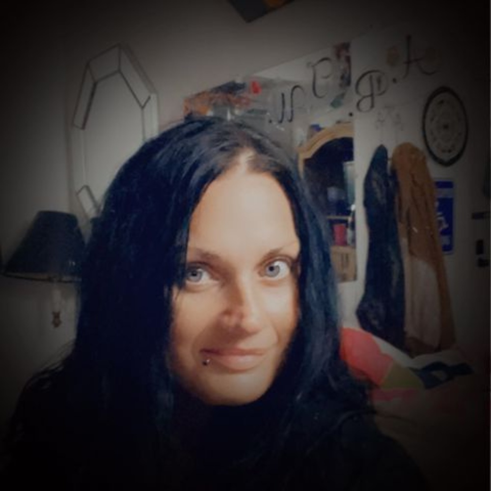 Meet your Posher, Manda